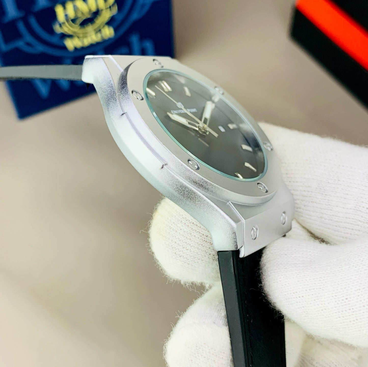 UNIVERSE POINT DATE WORKING MEN WATCH - Jewelsoftime