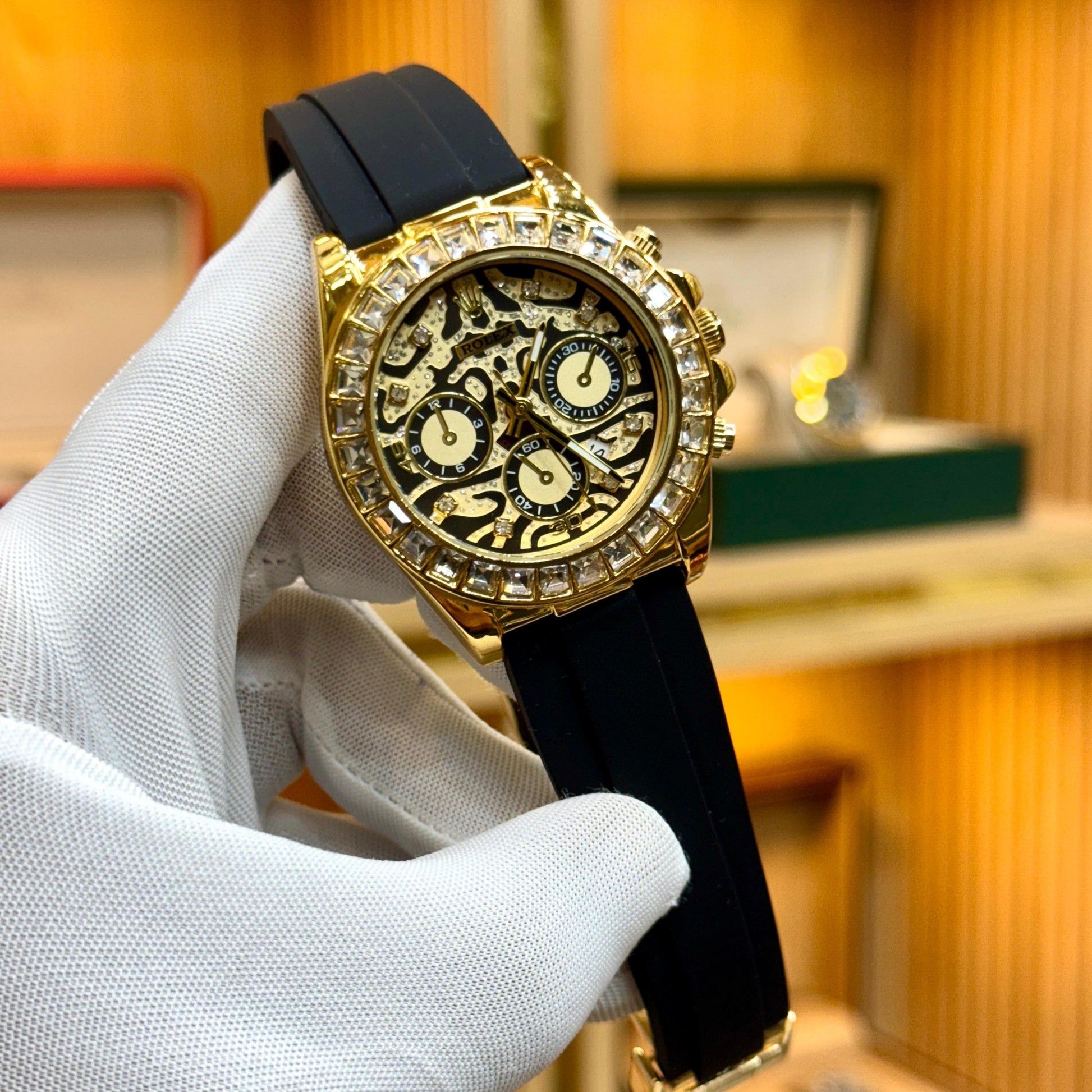 ROLEX SECOND COPY QUARTZ MEN'S WATCH WITH DATE, STONE BEZEL & RUBBER STRAP - Jewelsoftime