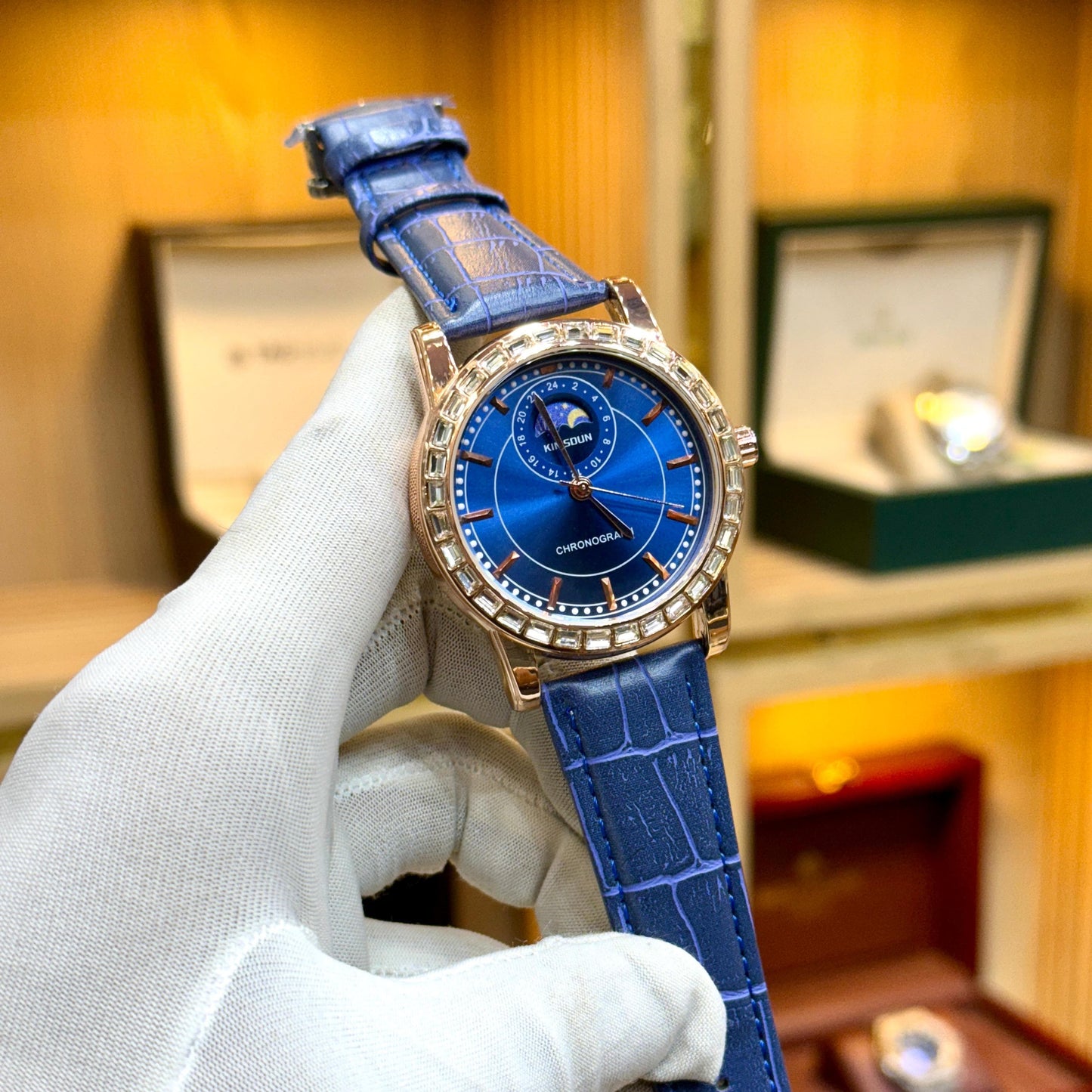 KIMSOUN Original Men's Watch-Quartz Movement Leather Strap Master Lock High-Quality Build - Jewelsoftime