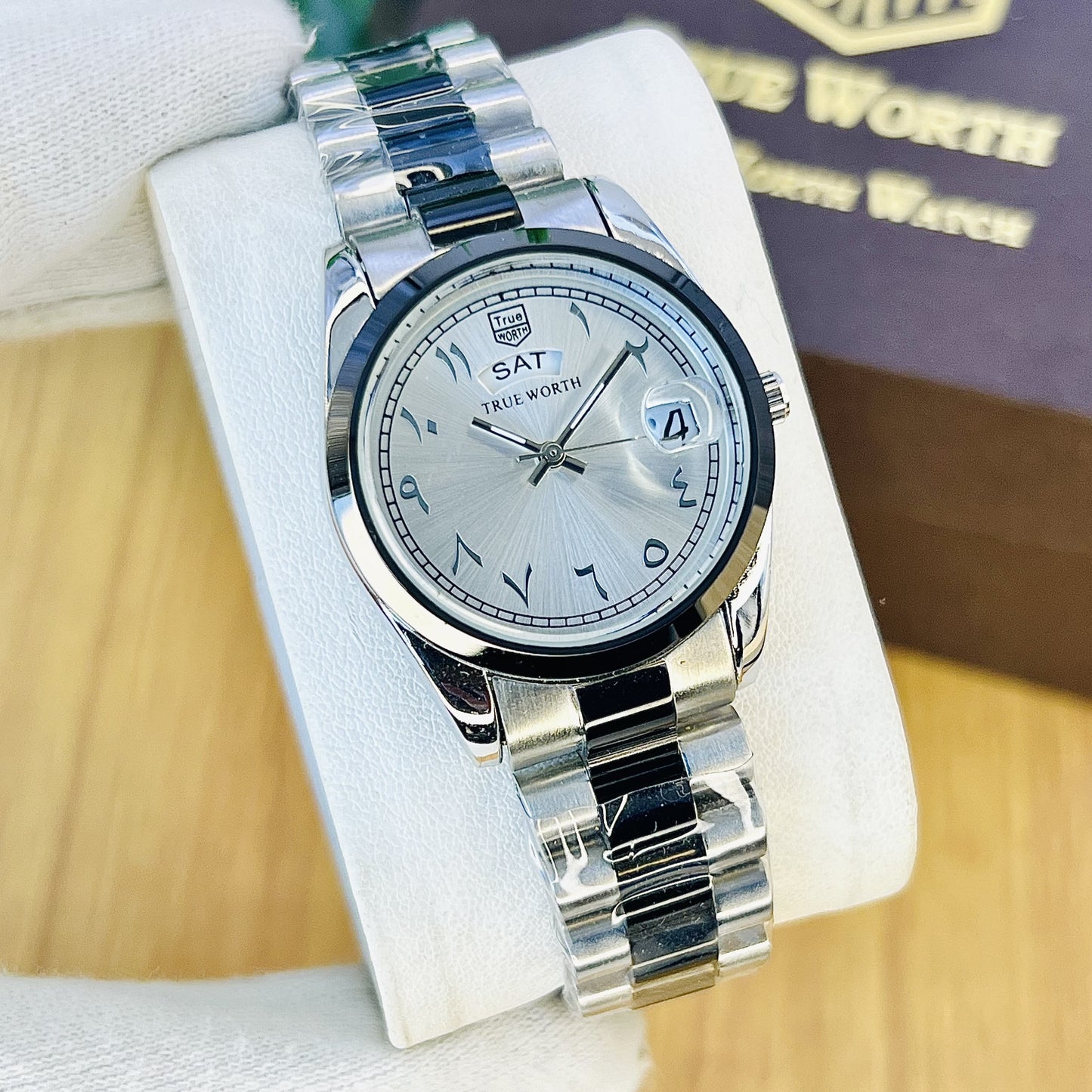 TRUE WORTH LADIES WATCH COLLECTION – PREMIUM STEEL CHAIN, DATE & DAY FUNCTION - Jewelsoftime