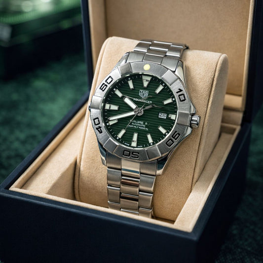 tag Heuer auqaracer famour model date working men's watch 