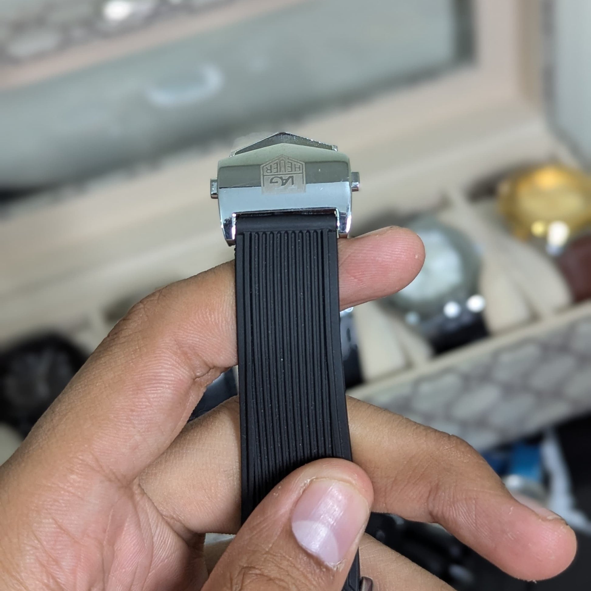 TAG Heuer Carrera Men's Watch - Jewelsoftime