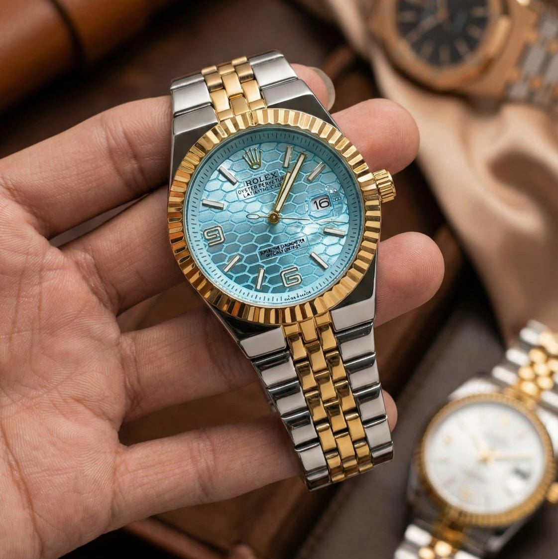 ROLEX (LAND DWELLER) Men's Watch Quartz Movement Date Working Push Lock Clasp - Jewelsoftime