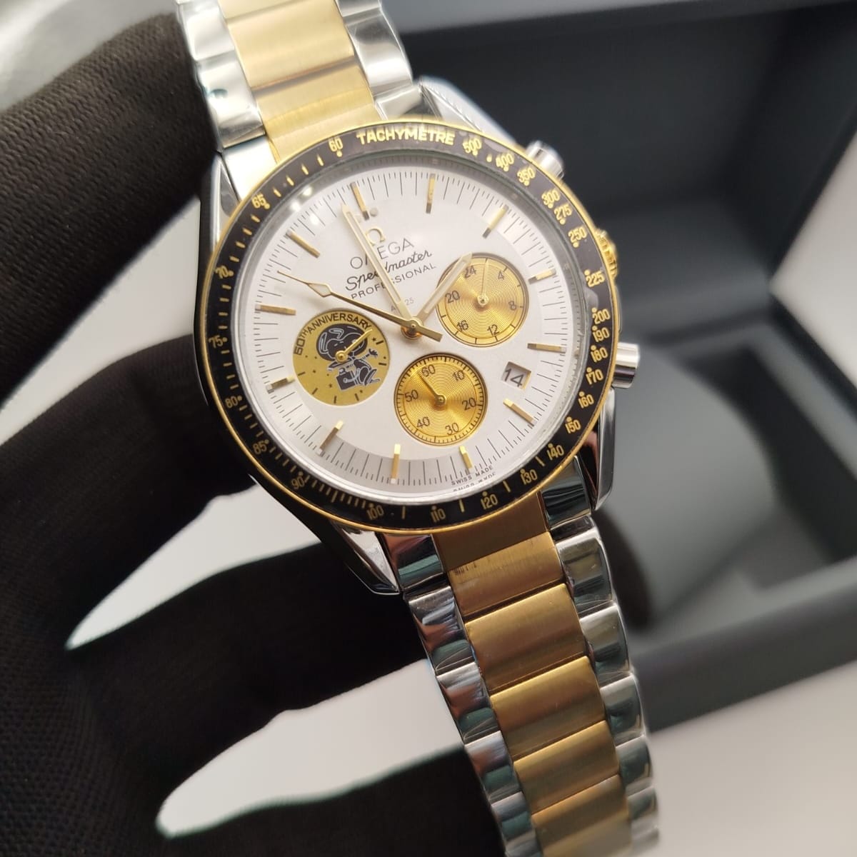 OMEGA-Speedmaster-Snoopy men's watch - Jewelsoftime