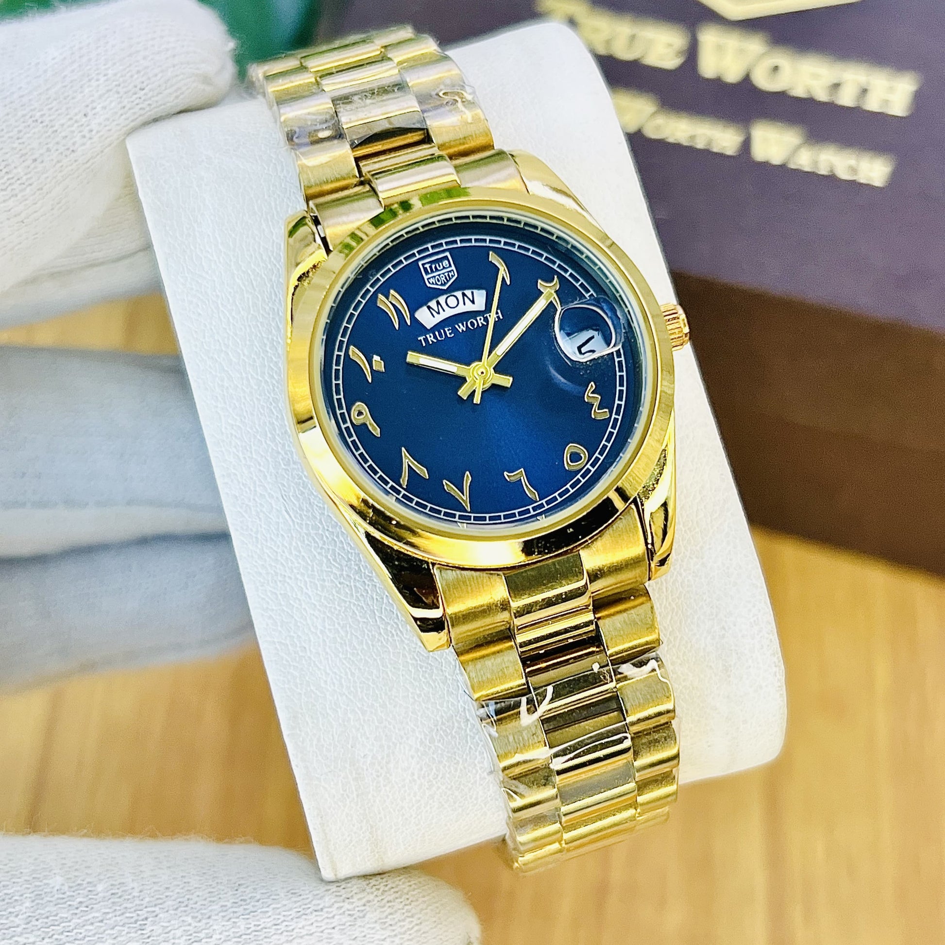 TRUE WORTH LADIES WATCH COLLECTION – PREMIUM STEEL CHAIN, DATE & DAY FUNCTION - Jewelsoftime