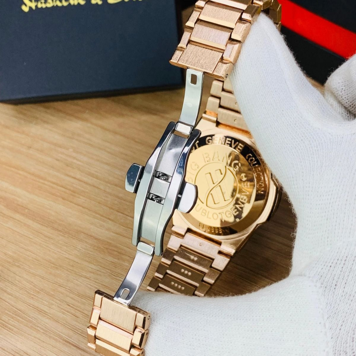 HUBLOT MEN'S WATCH - CLASSIC MODEL - STAINLESS STEEL - QUARTZ MACHINE - Jewelsoftime