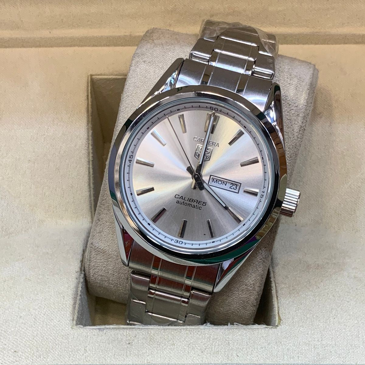 TAG Heuer Carrera Calibre 5 Stainless steel body Men's Watch-Butterfly-Master-Lock - Jewelsoftime