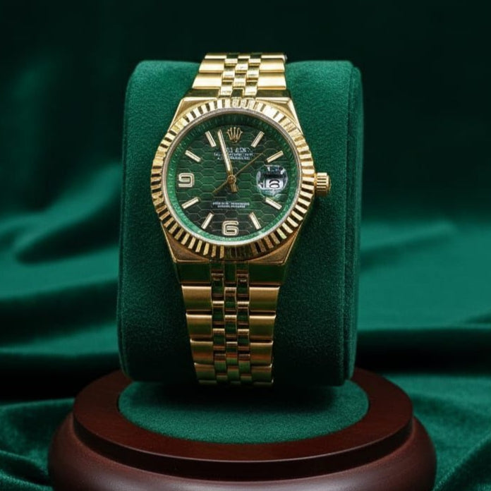 ROLEX (LAND DWELLER) Men's Watch Quartz Movement Date Working Push Lock Clasp - Jewelsoftime