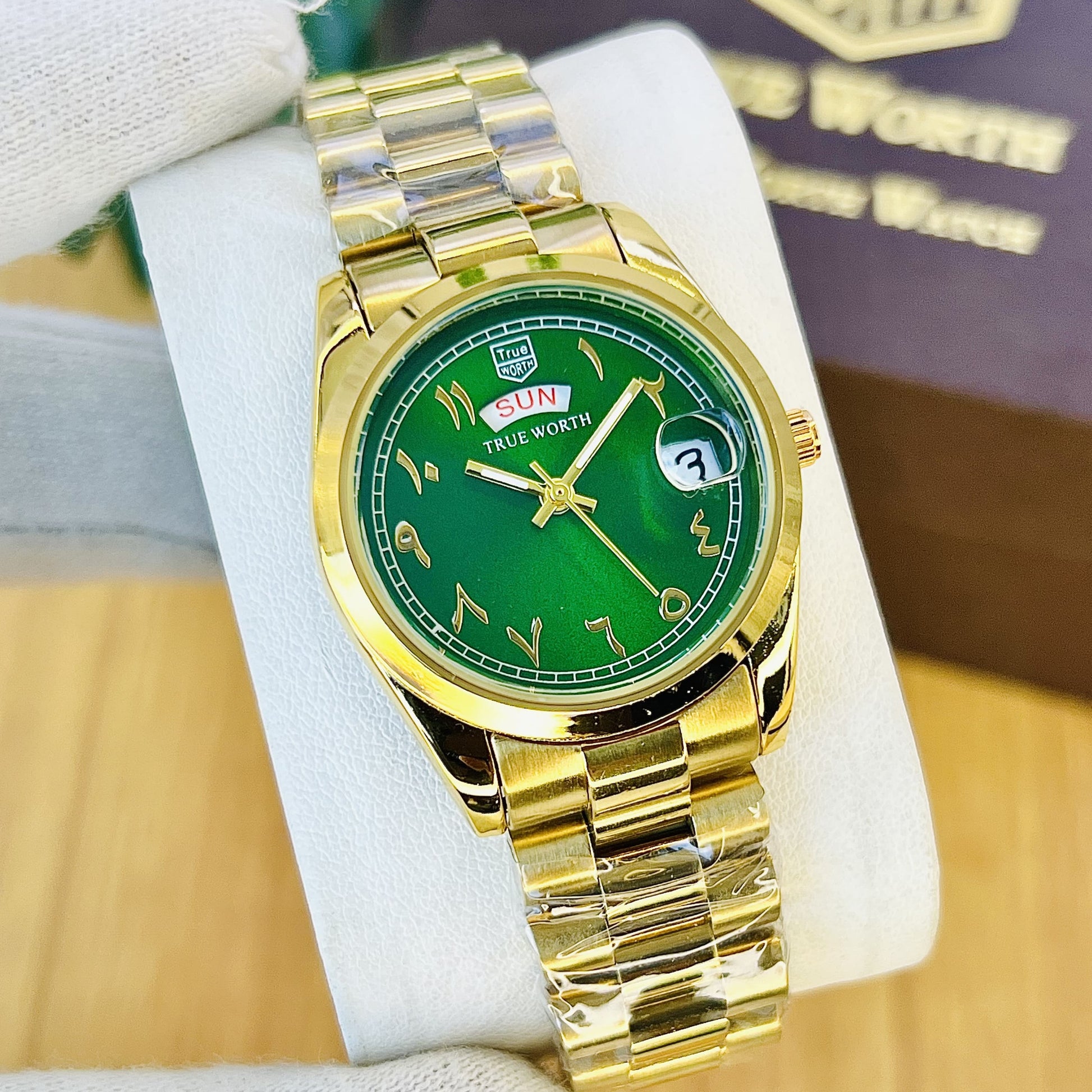 TRUE WORTH LADIES WATCH COLLECTION – PREMIUM STEEL CHAIN, DATE & DAY FUNCTION - Jewelsoftime